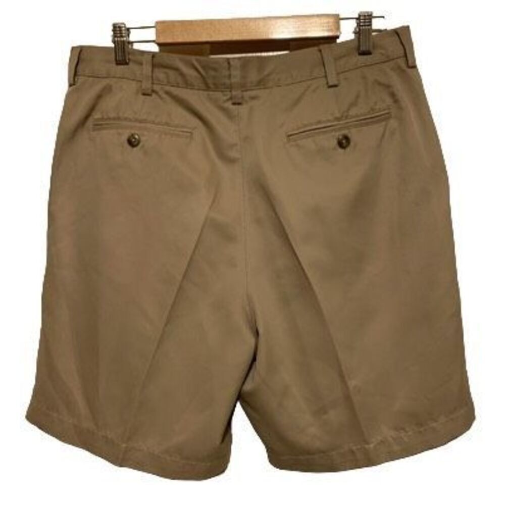 Croft & Barrow Size 34 Tan Pleated Casual Shorts